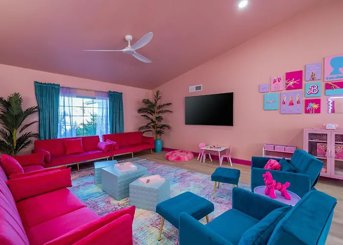 Dollhouse Daydream! Barbie-inspired Holiday home