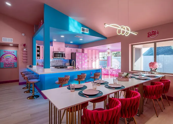 Dollhouse Daydream! Barbie-inspired Holiday home Peoria