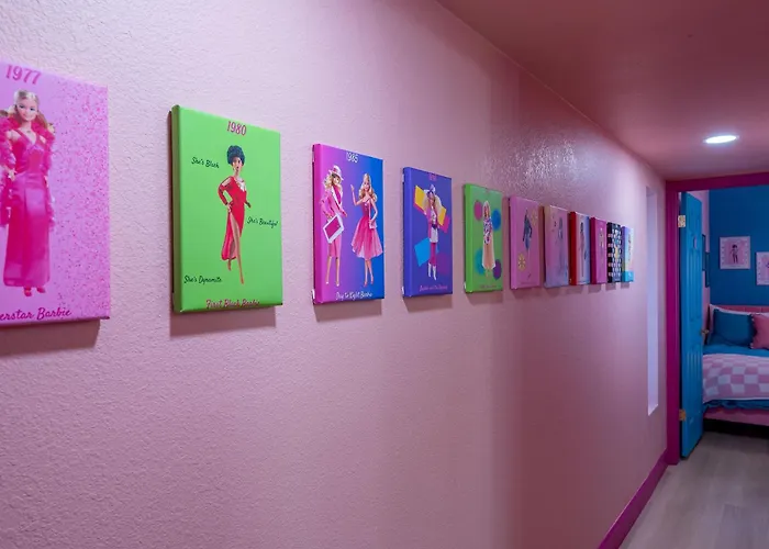 Dollhouse Daydream! Barbie-inspired Holiday home Peoria