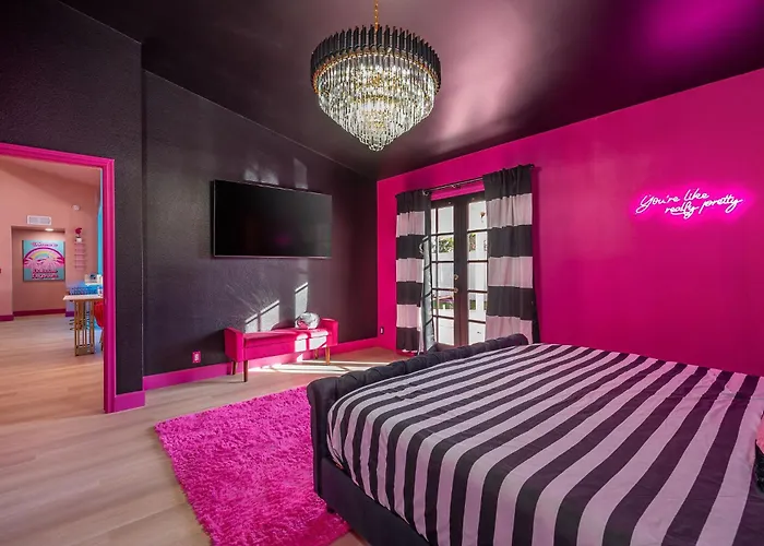 Dollhouse Daydream! Barbie-inspired Holiday home Peoria