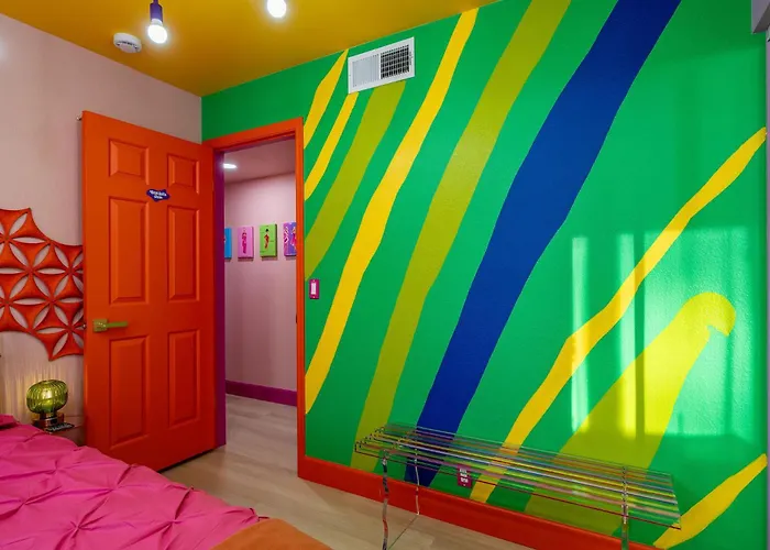 Holiday home Dollhouse Daydream! Barbie-inspired