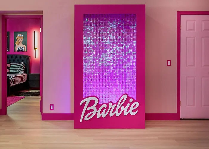 Holiday home Dollhouse Daydream! Barbie-inspired