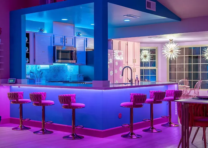 Dollhouse Daydream! Barbie-inspired Holiday home Peoria